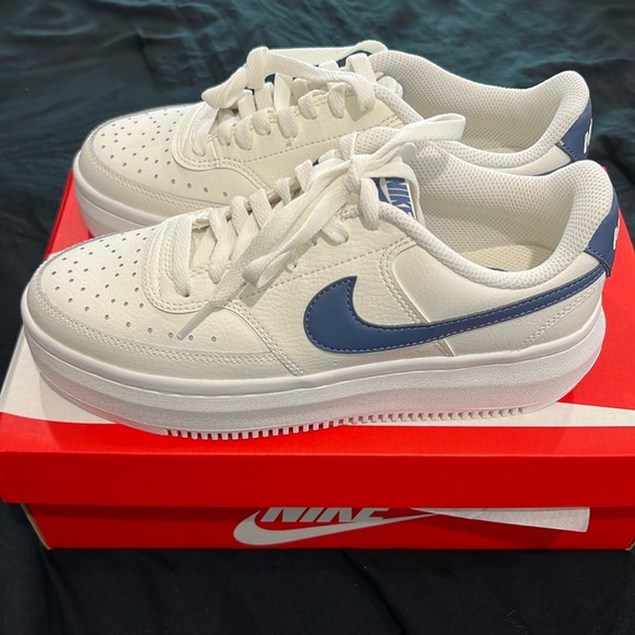 Nike Shoes - Women’s Nike court vision Alta- NEW! Size 8